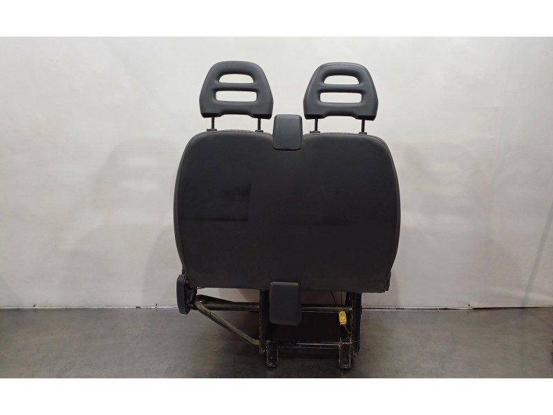 Recambio de asiento delantero derecho para peugeot boxer caja cerrada (rs 3000) (330/333) 2007 ) hdi (330) referencia OEM IAM 88