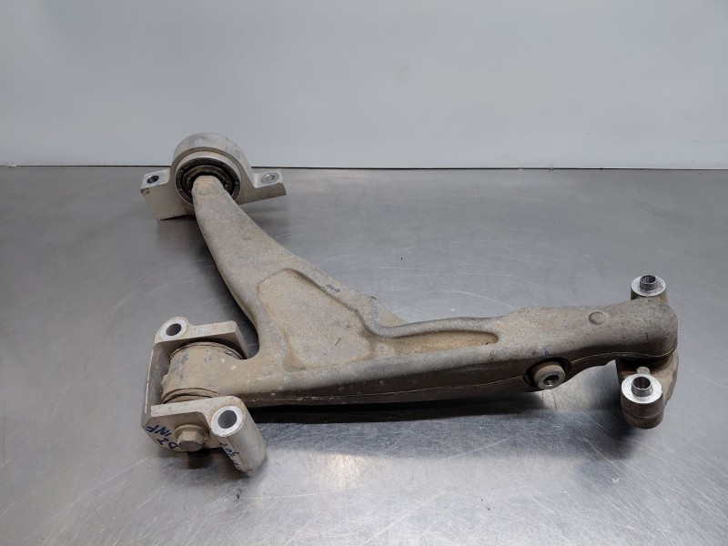 Recambio de brazo suspension inferior delantero izquierdo para volvo v90 kombi momentum referencia OEM IAM 32381882  