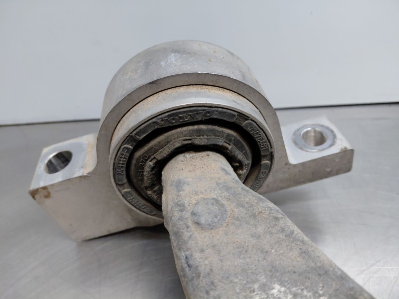 Recambio de brazo suspension inferior delantero izquierdo para volvo v90 kombi momentum referencia OEM IAM 32381882  