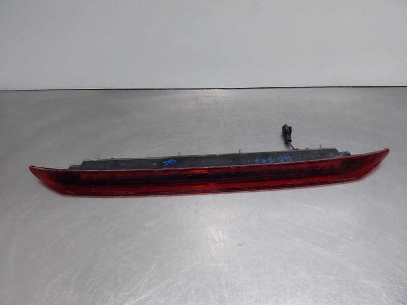 Recambio de luz central de freno para volvo v90 kombi momentum referencia OEM IAM 32228419  