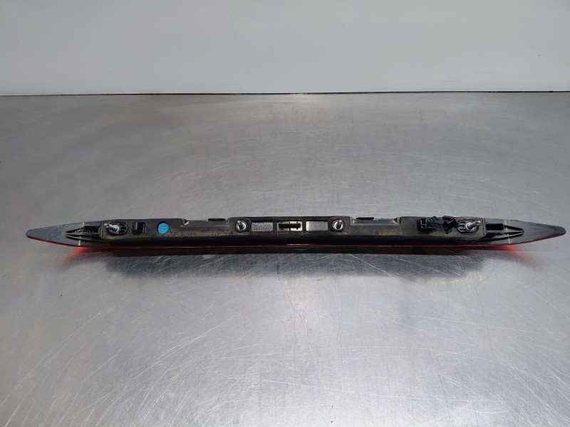 Recambio de luz central de freno para volvo v90 kombi momentum referencia OEM IAM 32228419  