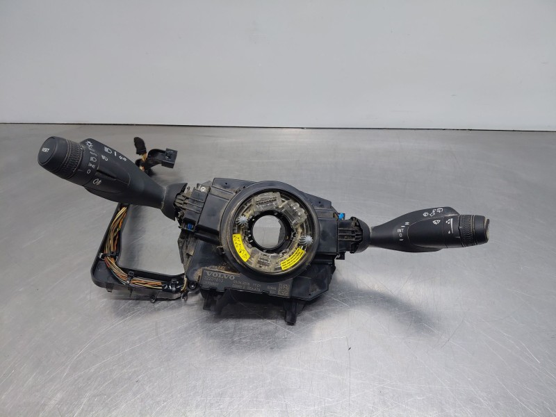 Recambio de mando multifuncion para volvo v90 kombi momentum referencia OEM IAM 32231813  