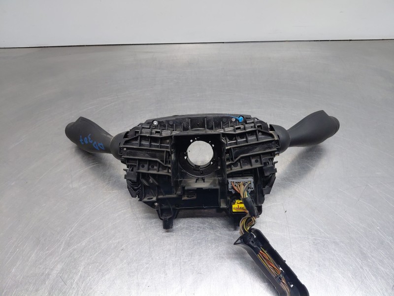 Recambio de mando multifuncion para volvo v90 kombi momentum referencia OEM IAM 32231813  