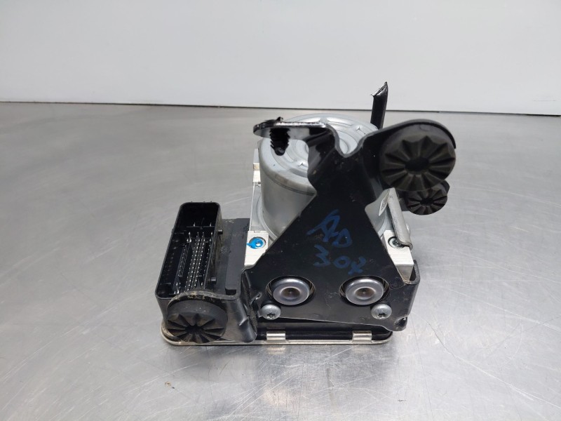 Recambio de abs para volvo v90 kombi momentum referencia OEM IAM 31680103 31680098 