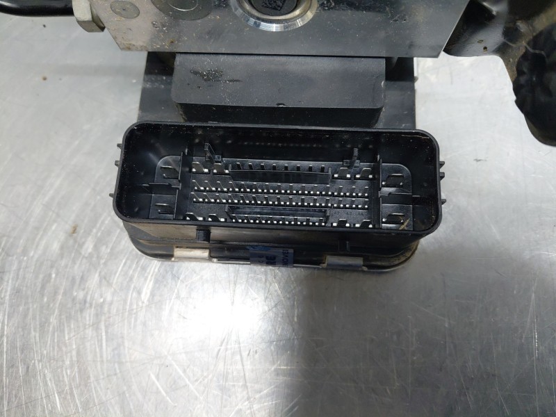 Recambio de abs para volvo v90 kombi momentum referencia OEM IAM 31680103 31680098 