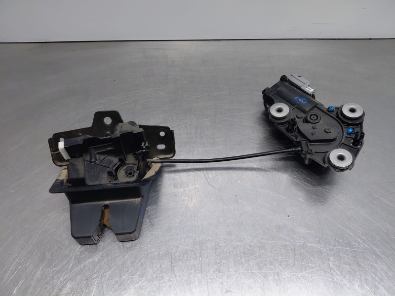 Recambio de cerradura maletero / porton para volvo v90 kombi momentum referencia OEM IAM 32149884  