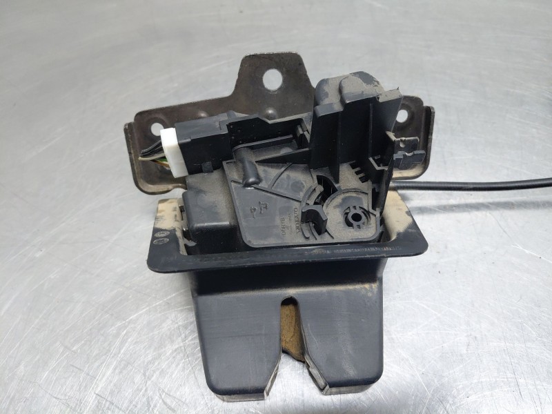 Recambio de cerradura maletero / porton para volvo v90 kombi momentum referencia OEM IAM 32149884  