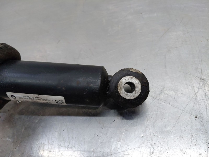 Recambio de amortiguador trasero izquierdo para volvo v90 kombi momentum referencia OEM IAM 31476948  