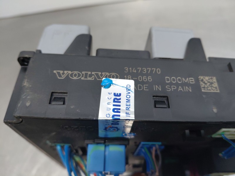Recambio de caja reles / fusibles para volvo v90 kombi momentum referencia OEM IAM 31473770  
