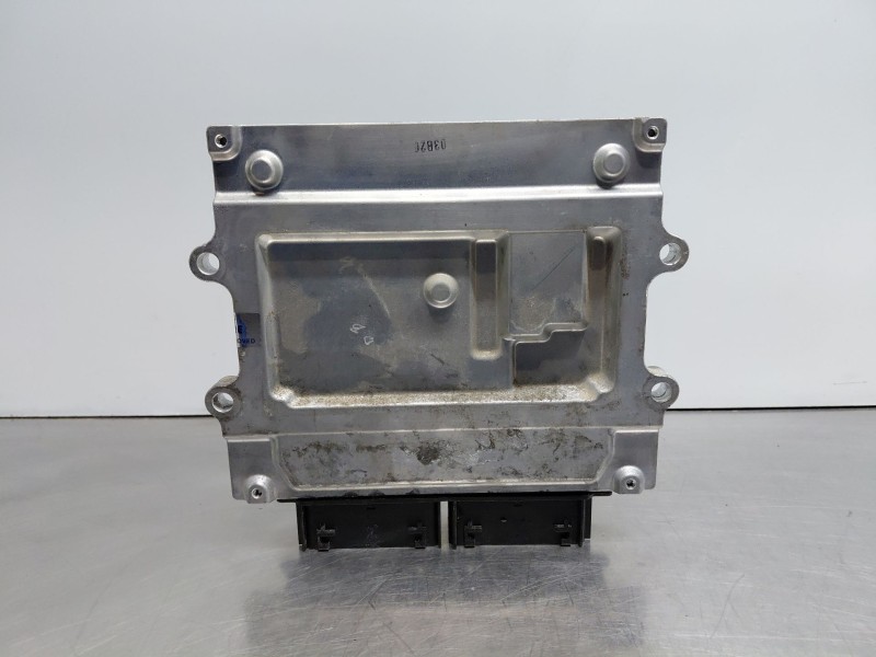 Recambio de centralita motor uce para volvo v90 kombi momentum referencia OEM IAM 31459914  