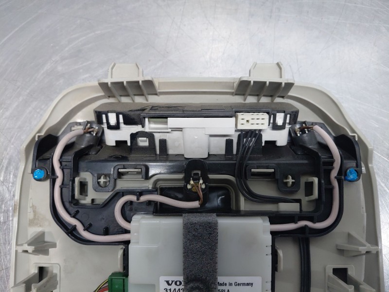 Recambio de luz interior para volvo v90 kombi momentum referencia OEM IAM 31457803  