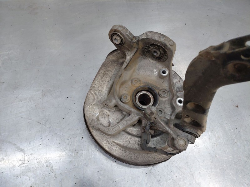 Recambio de mangueta trasera derecha para volvo v90 kombi momentum referencia OEM IAM 31387217  