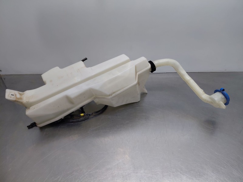 Recambio de deposito limpia para volvo v90 kombi momentum referencia OEM IAM 31378750  