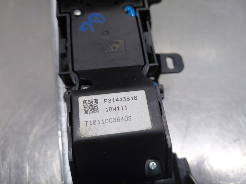 Recambio de modulo electronico para volvo v90 kombi momentum referencia OEM IAM 31443818  