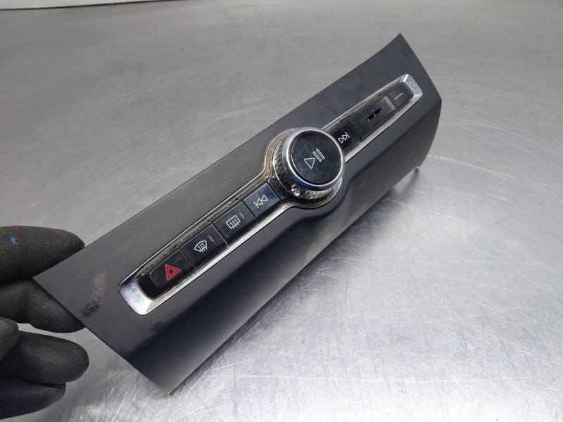 Recambio de modulo electronico para volvo v90 kombi momentum referencia OEM IAM 31398845  