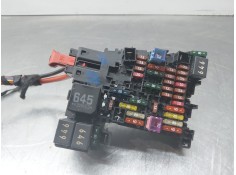 Recambio de caja reles / fusibles para audi q3 (f3b) 35 tdi referencia OEM IAM 5q0937615c  