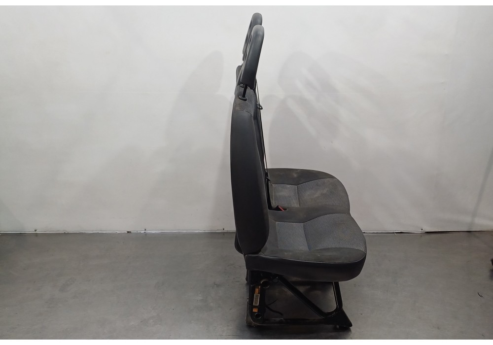 Recambio de asiento delantero derecho para peugeot boxer caja cerrada (rs 3000) (330/333) 2007 ) hdi (330) referencia OEM IAM 88
