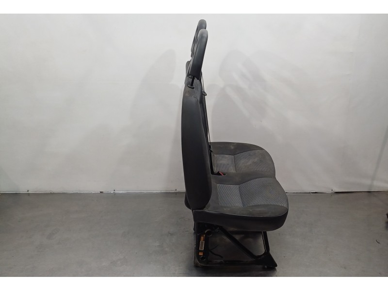 Recambio de asiento delantero derecho para peugeot boxer caja cerrada (rs 3000) (330/333) 2007 ) hdi (330) referencia OEM IAM 88
