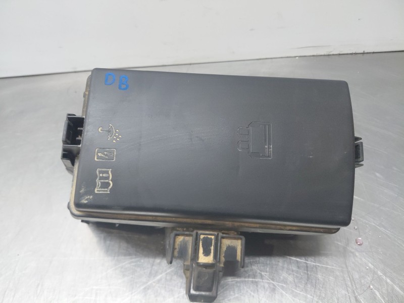 Recambio de caja reles / fusibles para audi q3 (f3b) 35 tdi referencia OEM IAM 5Q0907361G  