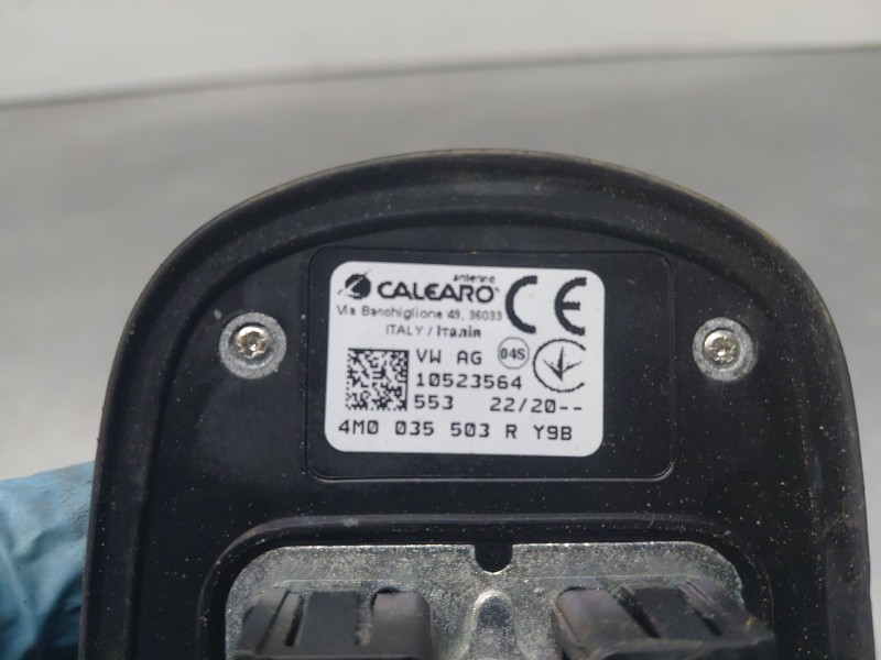 Recambio de antena para audi q3 (f3b) 35 tdi referencia OEM IAM 4M0035503RGRU  