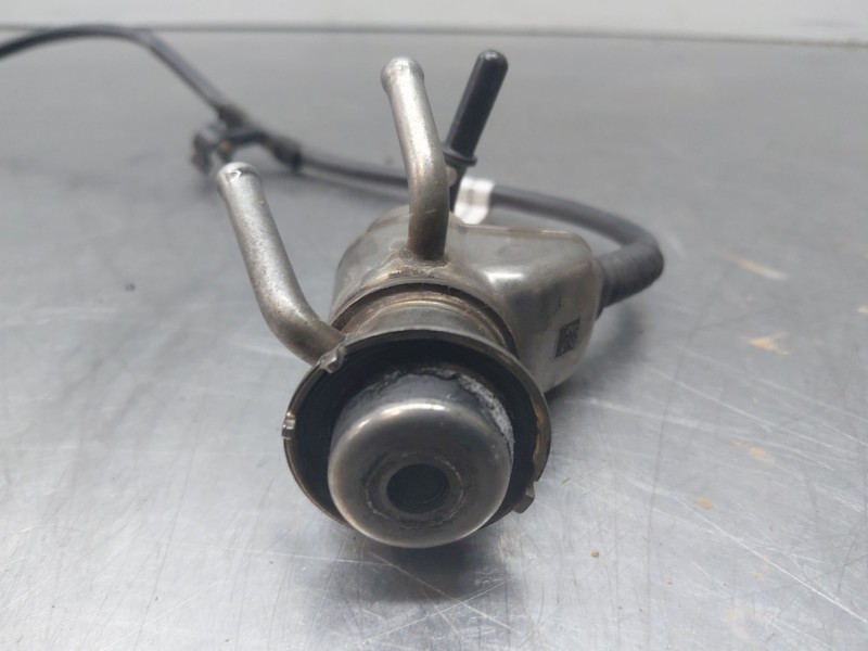 Recambio de inyector para audi q3 (f3b) 35 tdi referencia OEM IAM 04L131113P  