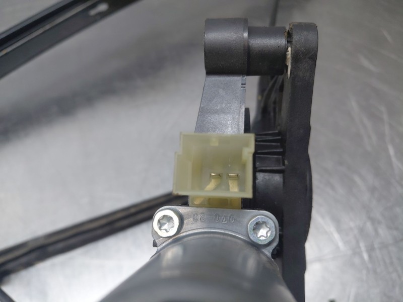 Recambio de elevalunas delantero derecho para audi q3 (f3b) 35 tdi referencia OEM IAM 83A837462 0130822077 