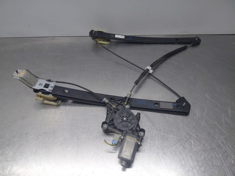 Recambio de elevalunas delantero izquierdo para audi q3 (f3b) 35 tdi referencia OEM IAM 83A837461 0130822076 