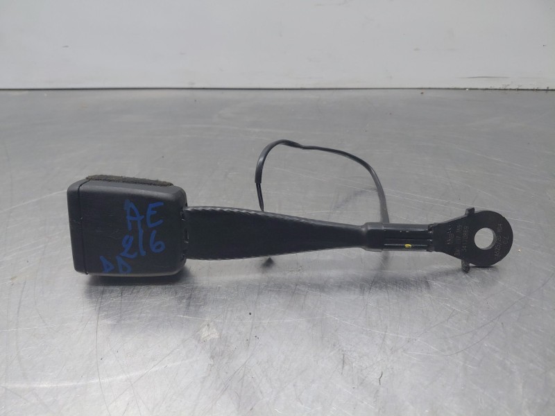 Recambio de enganche del cinturon delantero der para audi q3 (f3b) 35 tdi referencia OEM IAM 8W0857755MNB 8W0857755 