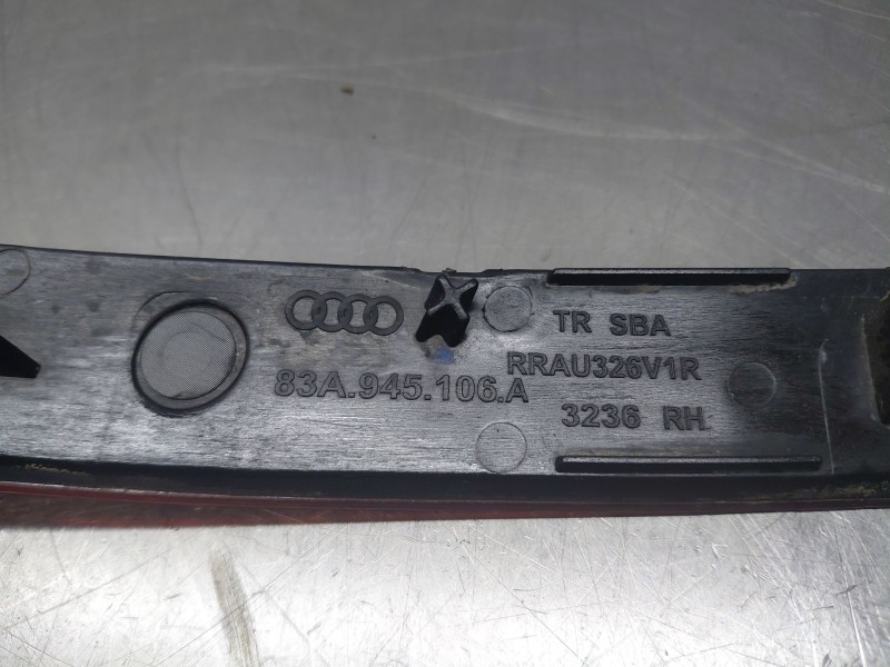 Recambio de faro antiniebla trasero derecho para audi q3 (f3b) 35 tdi referencia OEM IAM 83A945106A  