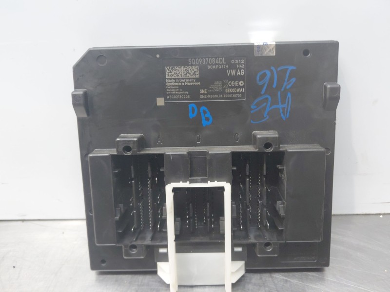 Recambio de modulo confort para audi q3 (f3b) 35 tdi referencia OEM IAM 5Q0937084DL  