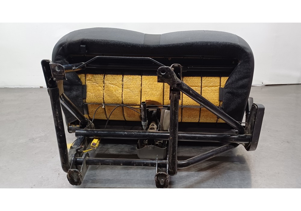 Recambio de asiento delantero derecho para peugeot boxer caja cerrada (rs 3000) (330/333) 2007 ) hdi (330) referencia OEM IAM 88