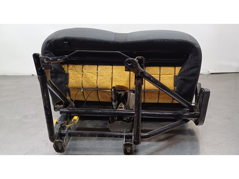 Recambio de asiento delantero derecho para peugeot boxer caja cerrada (rs 3000) (330/333) 2007 ) hdi (330) referencia OEM IAM 88