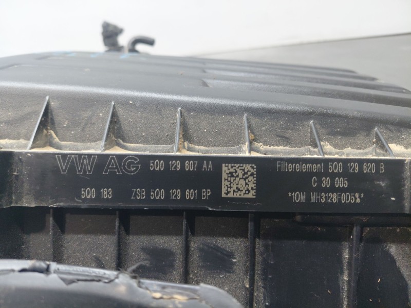 Recambio de filtro aire para audi q3 (f3b) 35 tdi referencia OEM IAM 5Q0129607AA  