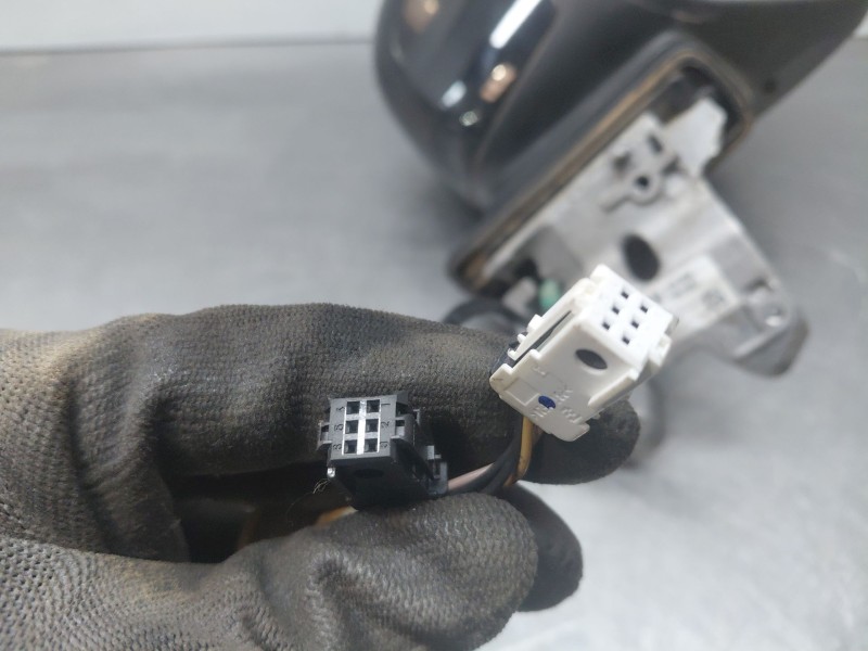 Recambio de retrovisor derecho para jeep renegade night eagle 4x4 referencia OEM IAM 735612657  