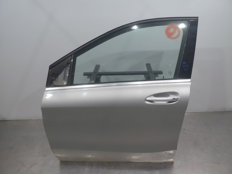 Recambio de puerta delantera izquierda para mercedes-benz clase b (w246) sport referencia OEM IAM A2467200105  