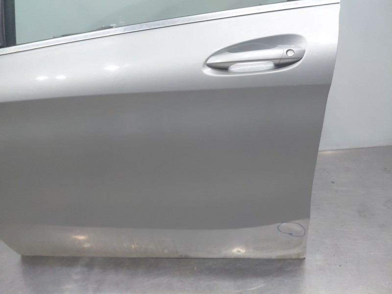 Recambio de puerta delantera izquierda para mercedes-benz clase b (w246) sport referencia OEM IAM A2467200105  