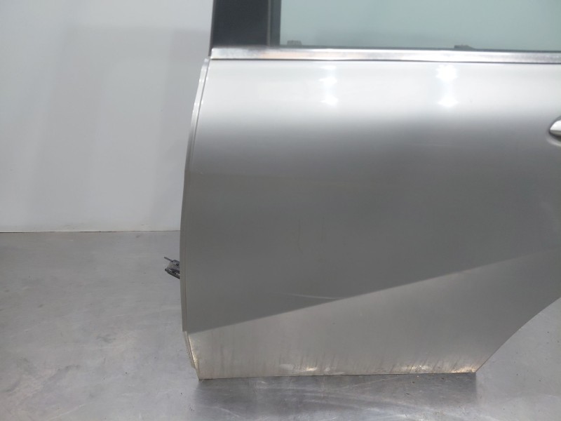Recambio de puerta trasera izquierda para mercedes-benz clase b (w246) sport referencia OEM IAM A2467300105  