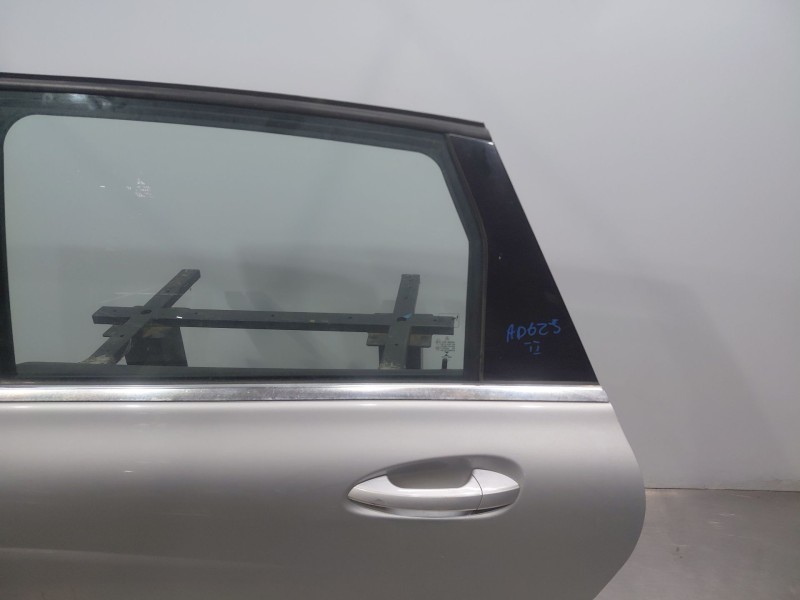Recambio de puerta trasera izquierda para mercedes-benz clase b (w246) sport referencia OEM IAM A2467300105  