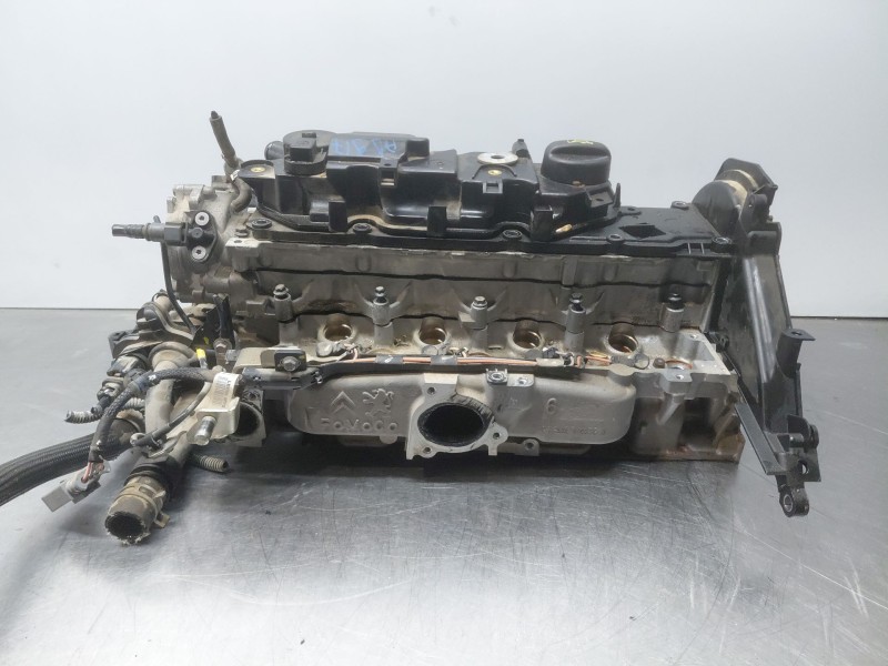 Recambio de culata para peugeot 208 acces referencia OEM IAM 0200HS 1682801880 