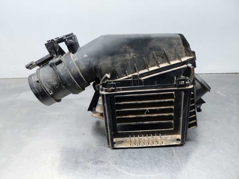 Recambio de filtro aire para mercedes-benz clase b (w246) sport referencia OEM IAM   