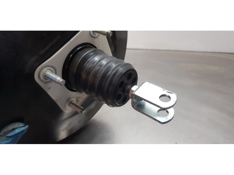 Recambio de servofreno para kia carens ( ) business referencia OEM IAM 59110A4011  