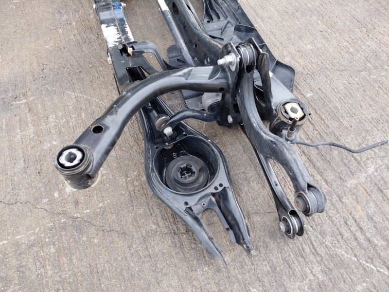 Recambio de puente trasero para audi q3 sportback (f3n) s line referencia OEM IAM 3Q0505235AH  