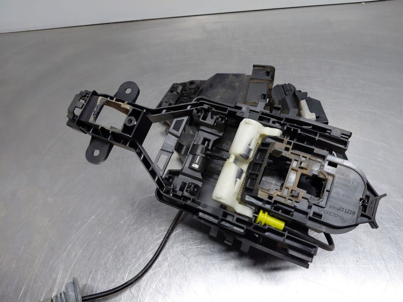 Recambio de cerradura puerta trasera derecha para volvo v90 kombi momentum referencia OEM IAM 31462781  