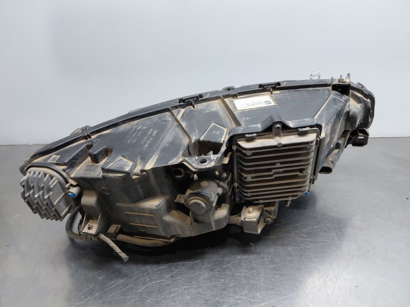 Recambio de faro izquierdo para volvo v90 kombi momentum referencia OEM IAM 31446498 32228676 