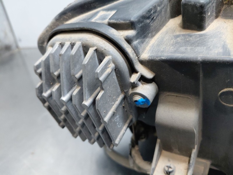 Recambio de faro izquierdo para volvo v90 kombi momentum referencia OEM IAM 31446498 32228676 