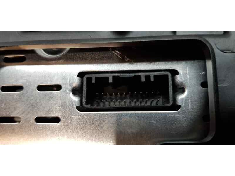 Recambio de pantalla multifuncion para renault megane iv berlina 5p experience referencia OEM IAM 280908369R  