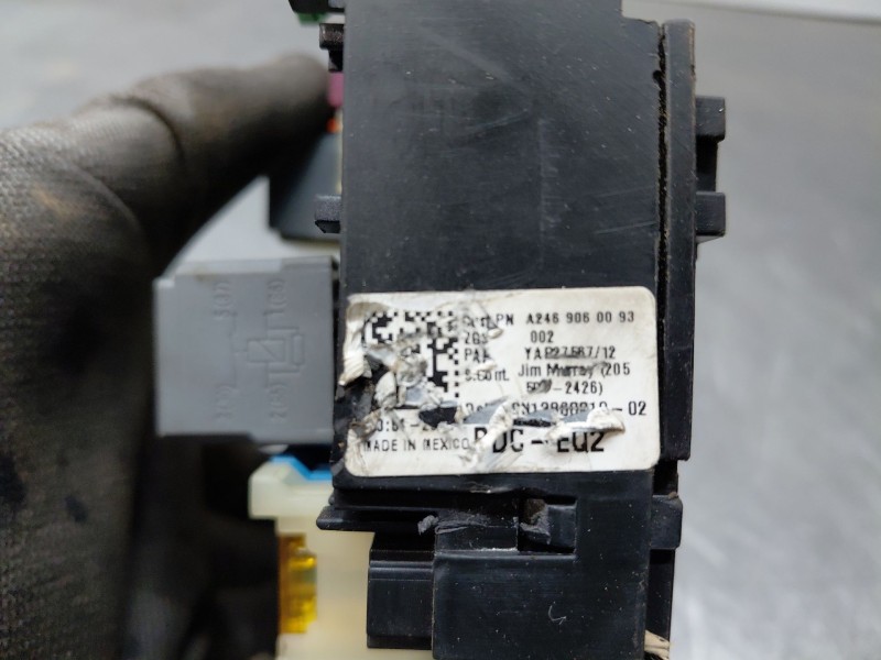 Recambio de caja reles / fusibles para mercedes-benz clase b (w246) sport referencia OEM IAM   