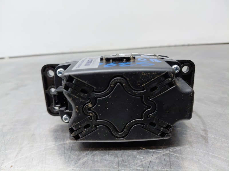 Recambio de mando multifuncion para mercedes-benz clase b (w246) sport referencia OEM IAM   