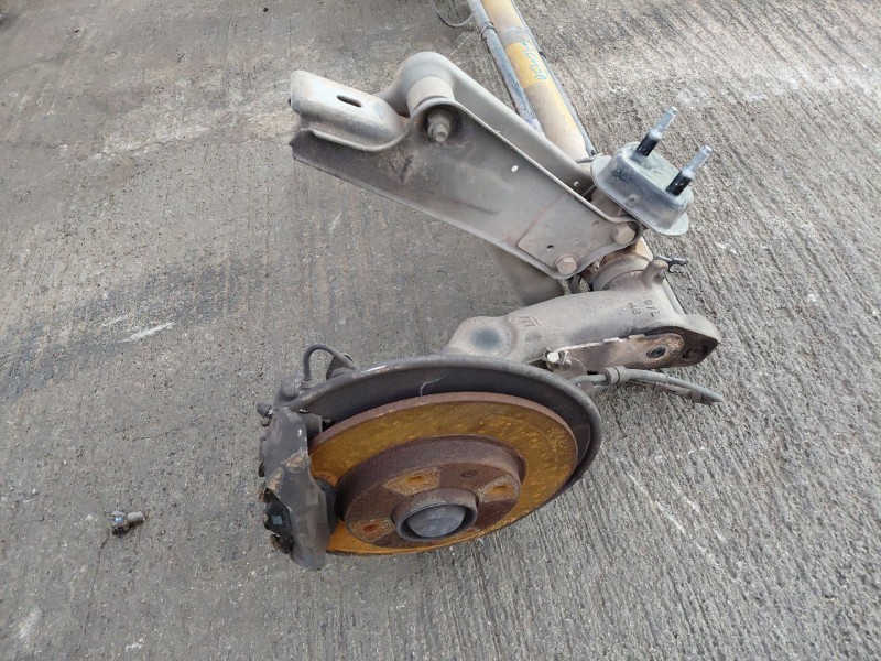 Recambio de puente trasero para citroën xsara (n1) 2.0 hdi 90 referencia OEM IAM 514889  