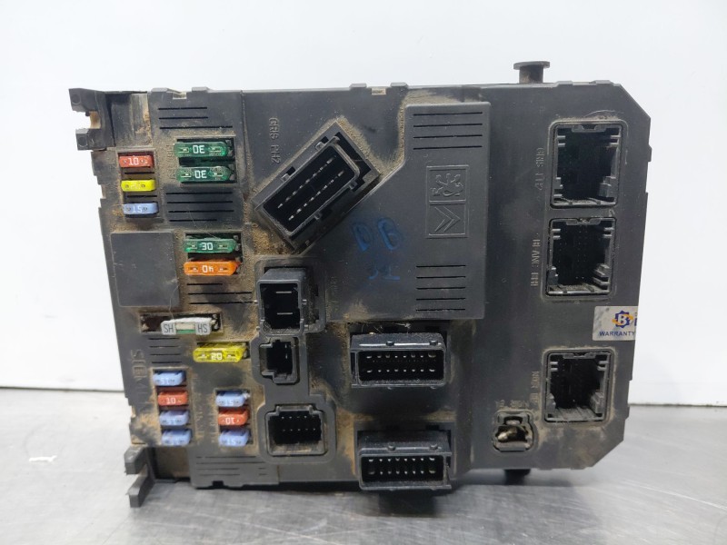 Recambio de caja reles / fusibles para peugeot 1007 dolce referencia OEM IAM 9653667280  